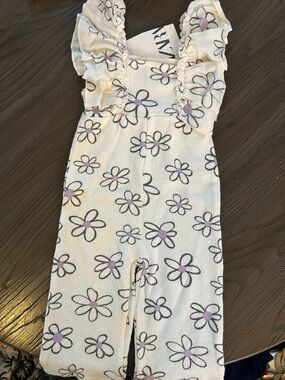 Zara White Knit Floral Romper with Lilac Centers